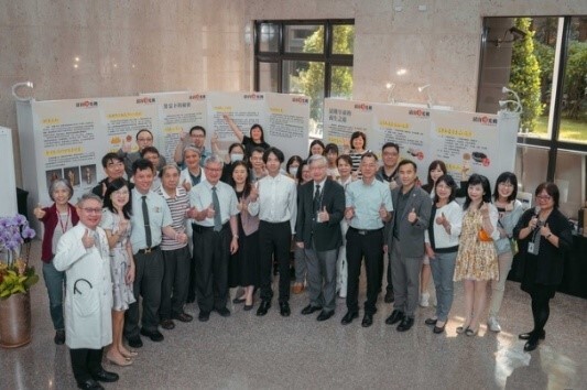 與國立故宮博物院合作校園微型展