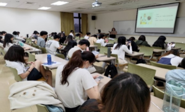 一起走向高層次友誼